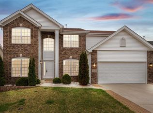 1020 Autumn Valley Ct, Fenton, MO 63026