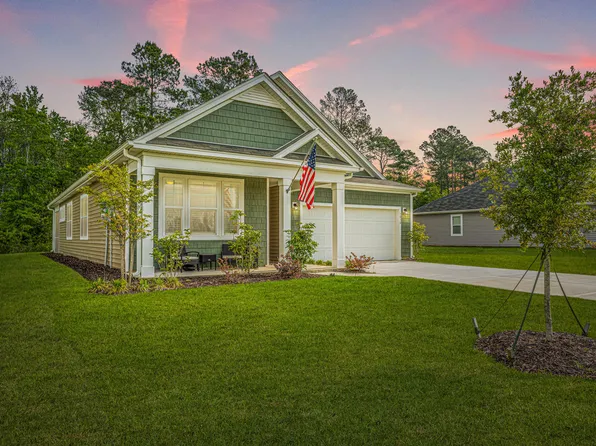 1038 Wading Point Blvd, Huger, SC 29450