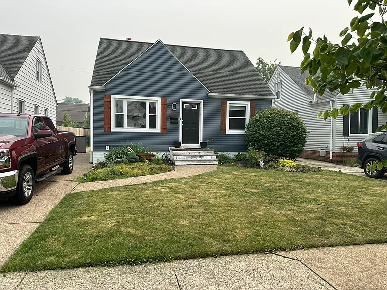 6711 Farnsworth Dr — Photo 3