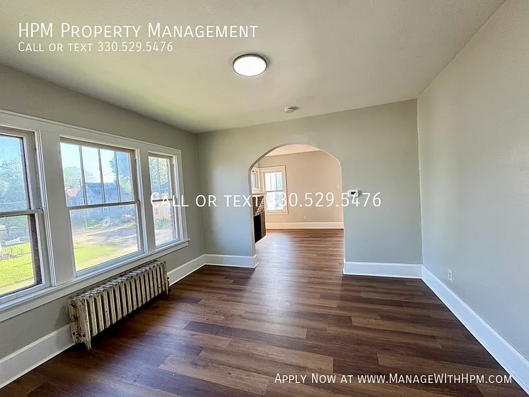 1259 Oxford Ave NW — Photo 8