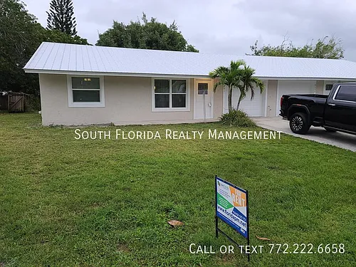 4491 SE Roaring Brook Way Photo 1