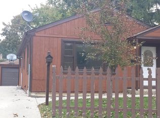 335 Silver St, Elgin, IL 60123