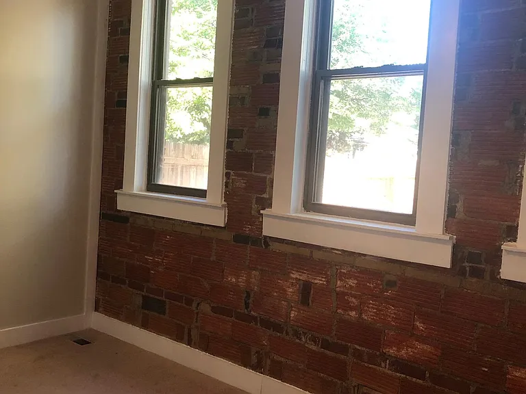 364 W 1st Ave — Photo 5