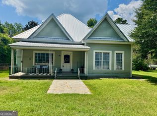 513 College St NE, Dawson, GA 39842