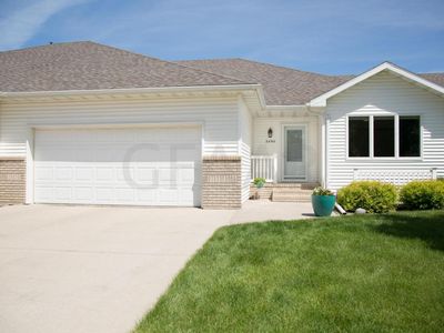 3490 28th Ave S, Grand Forks, ND, 58201
