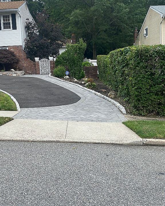 2nd image of 3 Edna Ln