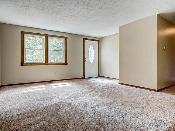 5th image of 6415 Cardwell Sq E