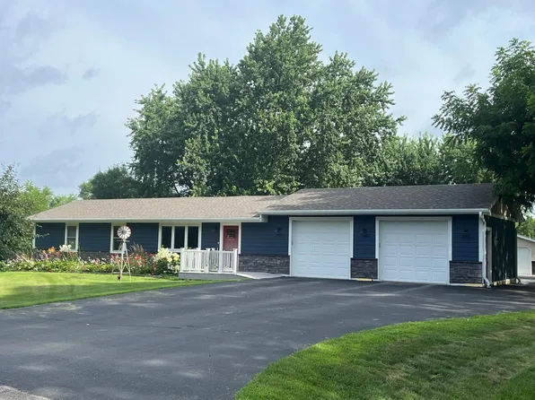 1380 84th St NE, Monticello, MN 55362