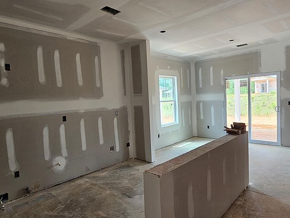 4th image of 102 Denbigh Ln #71