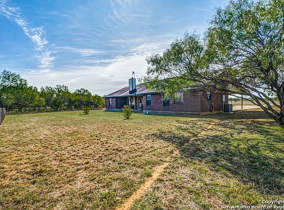 5th image of 2100 County Road 303