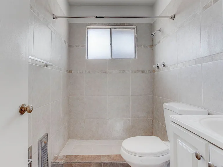 421 N Decatur Blvd — Photo 13