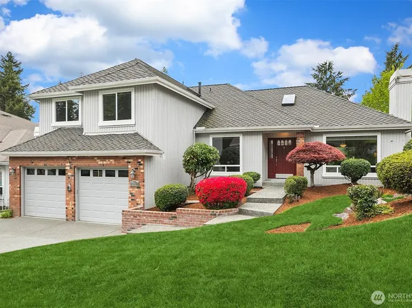 25611 Lk Wilderness Country Club Drive SE, Maple Valley, WA 98038