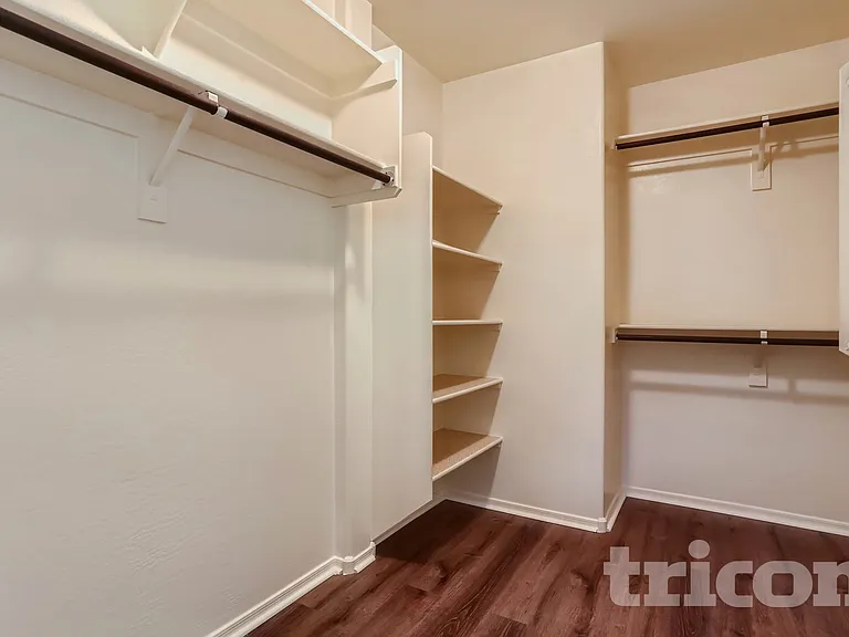 44 S Greenfield Rd — Photo 15