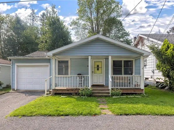 217 Walnut St, Edinboro, PA 16412