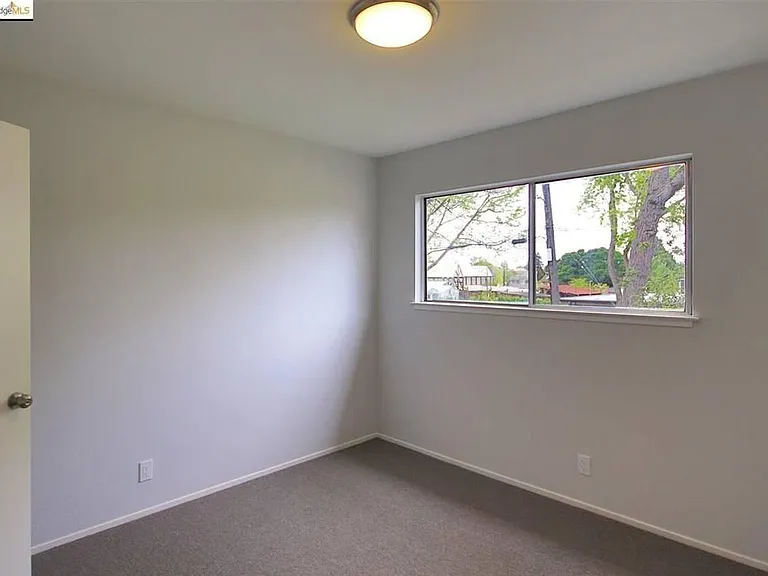 1612 Hopkins St #3 — Photo 20