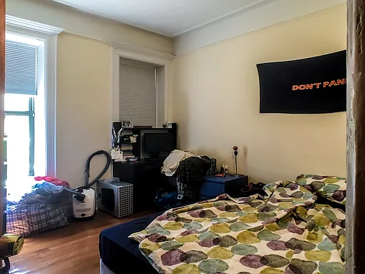 Rented by Sheila M Apfel, LREB | media 36