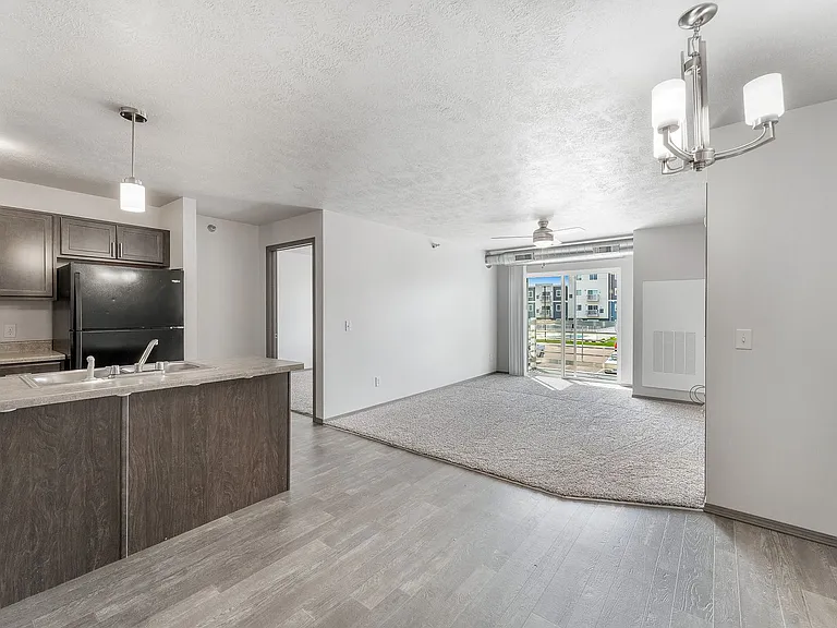 Whisper Ridge Commons — Photo 100