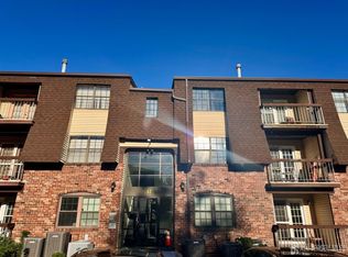 1202 Green Hollow Dr, Iselin, NJ 08830