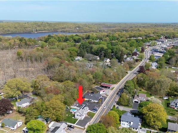 3605 Mendon Rd, Cumberland, RI 02864