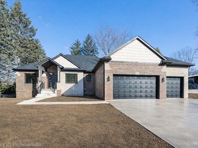 53242 Eastbourne Dr, Shelby Township, MI, 48316
