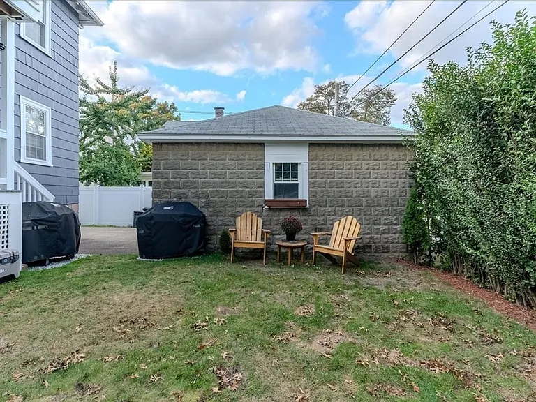 135 Russett Rd #2 — Photo 25