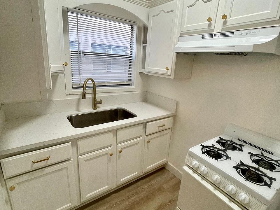 1st image of 227 Lime Ave APT 1