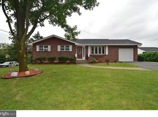 1560 Fairview Dr, Leesport, PA 19533