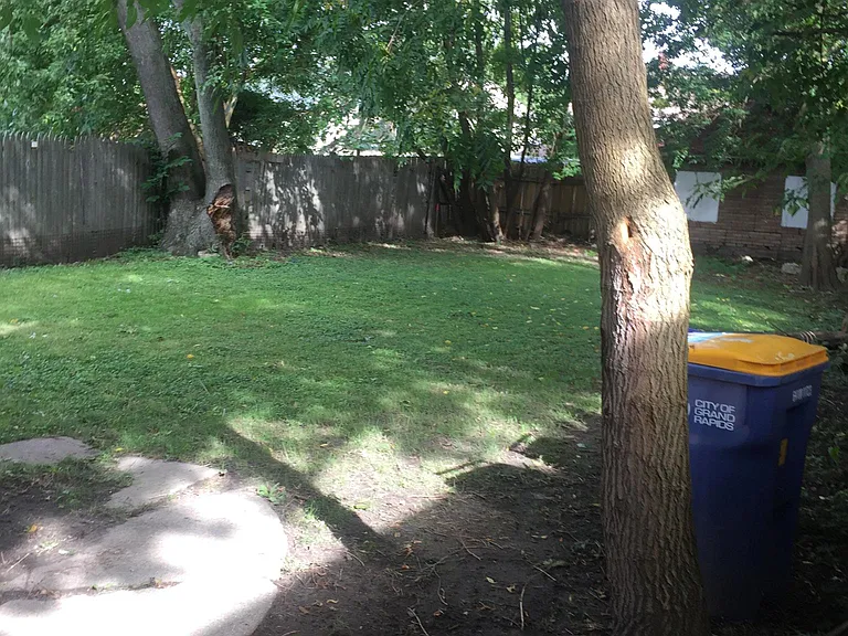 15 Travis St NE #2 — Photo 2