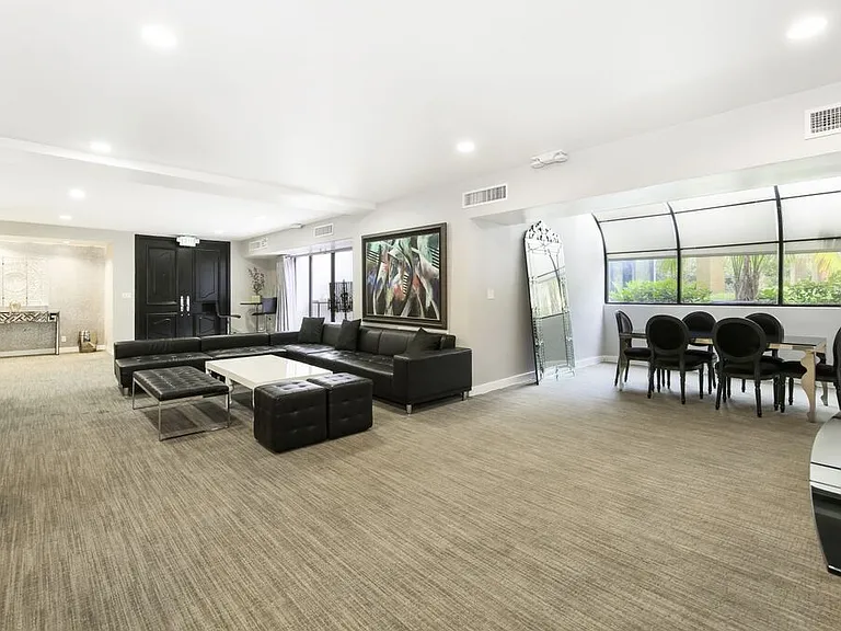 1155 N La Cienega Blvd #306 — Photo 37