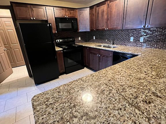 3rd image of 4427 S 27th St #2