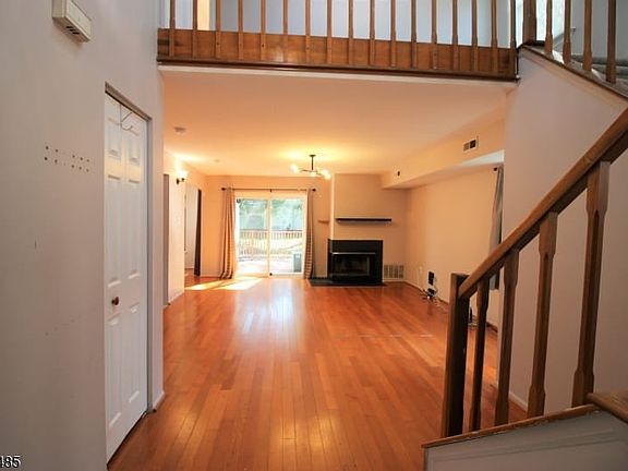 2nd image of 83 Winchester Way