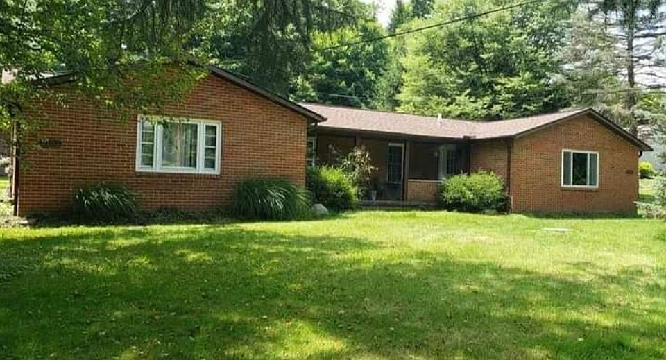 1st image of 2152 Holmes Dr #A
