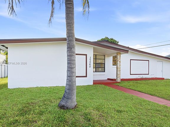 4th image of 17360 SW 121st Ave