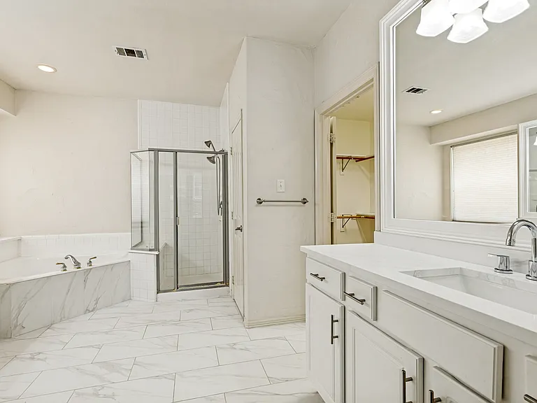 1716 Winding Hollow Ln — Photo 11
