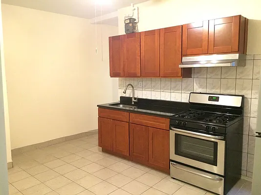 Rented by Vass Stevens Group | media 1