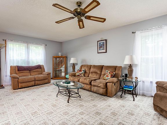 4th image of 308 Marshall Ave