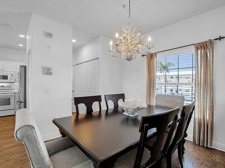 9203 Midnight Pass Rd — Photo 18