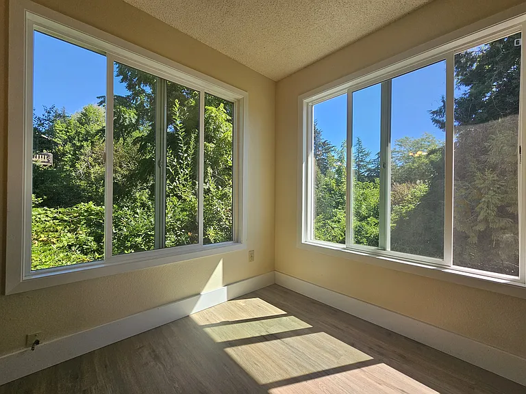4343 Grant St — Photo 6