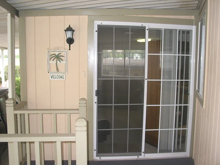 1449 Prospect Dr — Photo 3