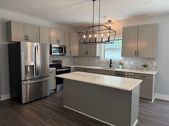4th image of 93 Vandola Dr