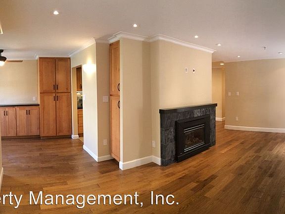 5th image of 410 Sheridan Ave APT 106