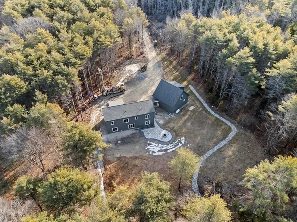 32 Wisteria Lane, Harpswell, ME 04079