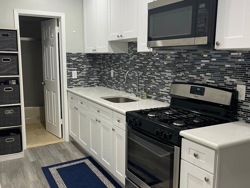 1st image of 718 1st St Floor 1