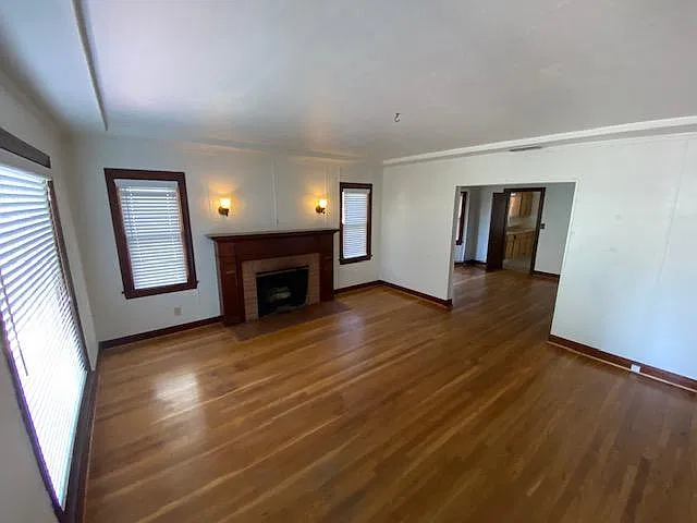 2 bed, 1325 sqft, $1,850 — Photo 2