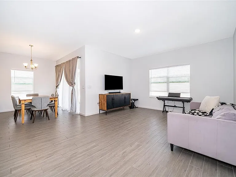 2366 White Cedar Way — Photo 11