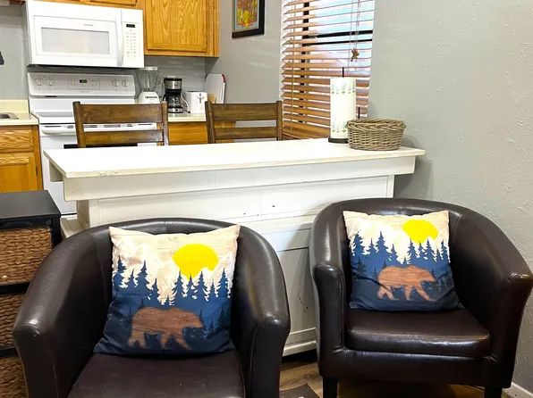 25 Jackson Hole Rd Building R-6-160, Angel Fire, NM 87710