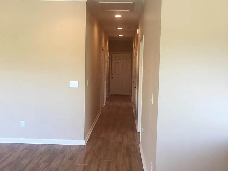 610 26th Ave E — Photo 5