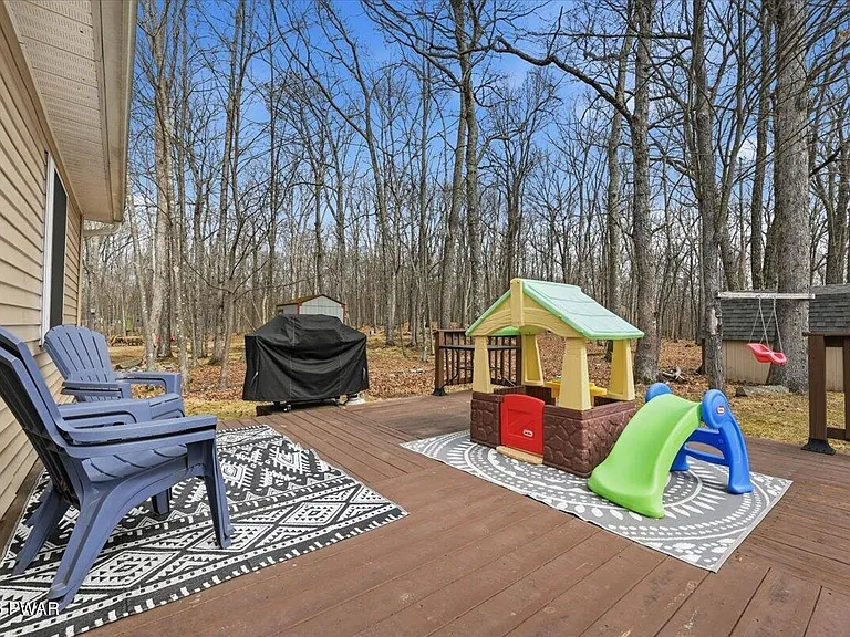 175 Oak Hill Rd — Photo 50