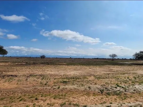 5399 Teal Ln, Columbus, TX 78934