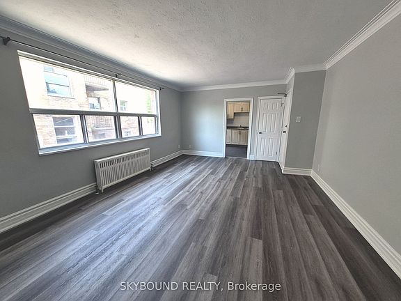 5th image of 308 Lakeshore Rd W #3
